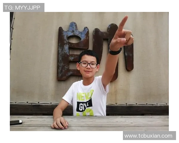 世界足坛巨星年龄差异对比看不同年代球员成长轨迹