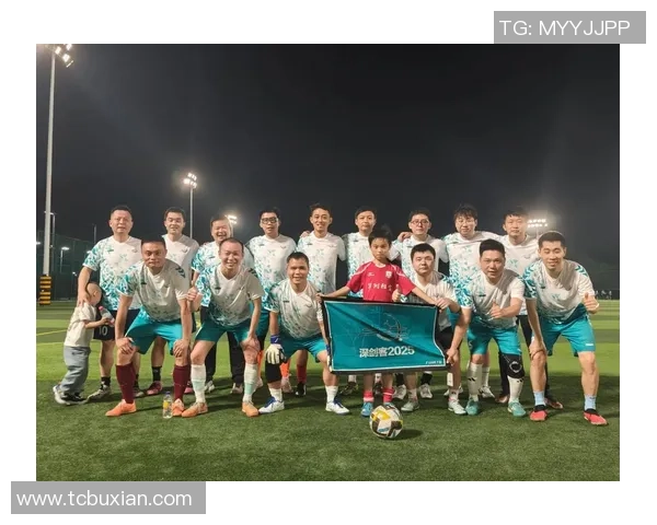 探秘足球球星专属球衣背后的荣耀传承与独特设计故事