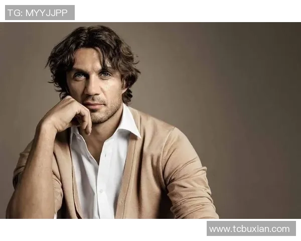 超级足球球星退役引发全球球迷热议，他的离开标志着一个时代的终结